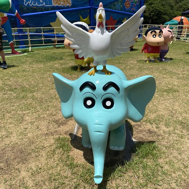 淡路島！ニジゲンノモリ「アクション仮面ひみつきち」子供は身体を動かせるアトラクション！キッチンカーのホットドッグが美味