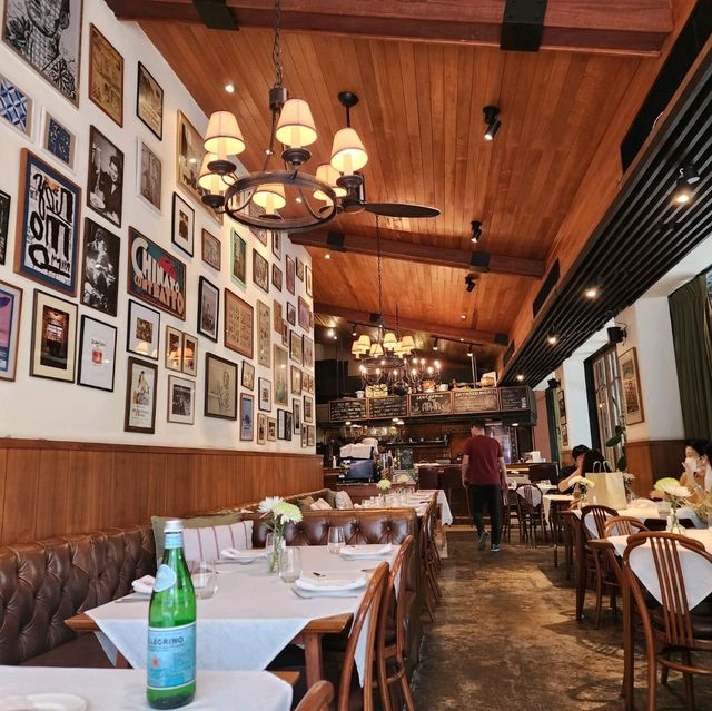 ร้านอาหารอิตาเลียนแบบดั้งเดิมที่สุขุมวิท
