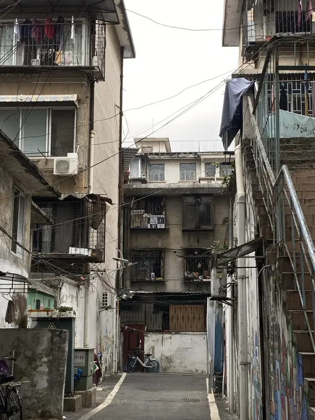 桂林象鼻山和月亮