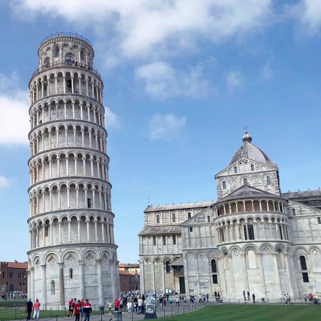 Leaning tower of Pisa Italy 🇮🇹