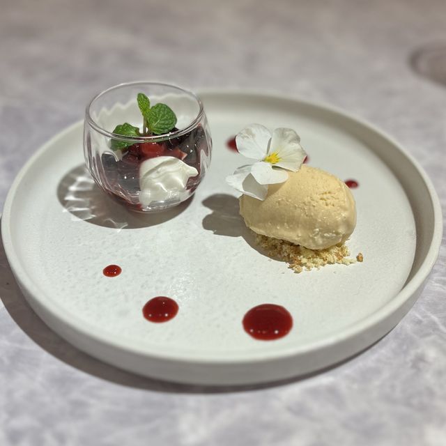 【大阪・梅田】土日祝限定のお肉料理とお魚料理のWメインランチ「ヨルゴハン Queux Norme 梅田店」