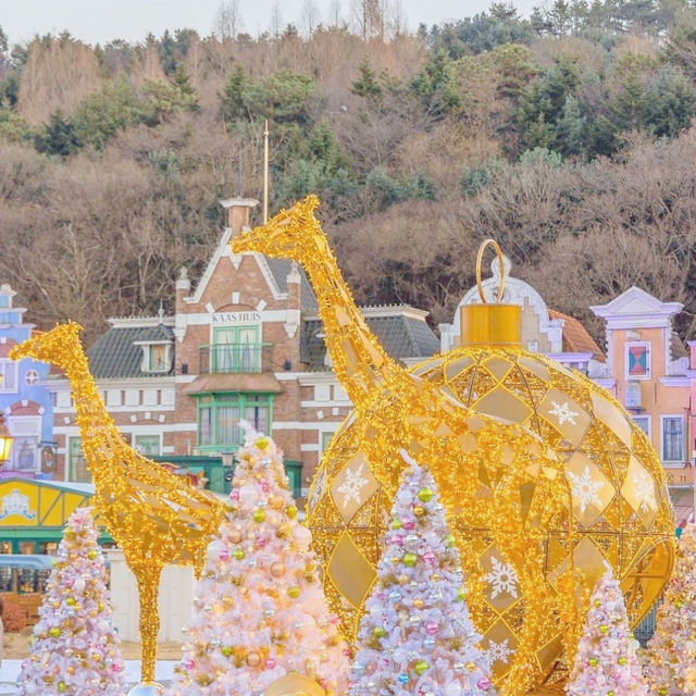 Day-time Christmas 🎄 decor @Everland Seoul 🇰🇷