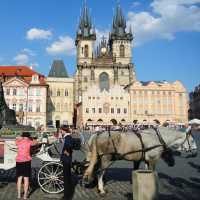  Old town square (Staroměstské náměstí)