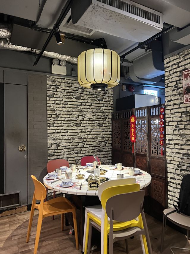 《銅鑼灣樓上異國風情火鍋店》