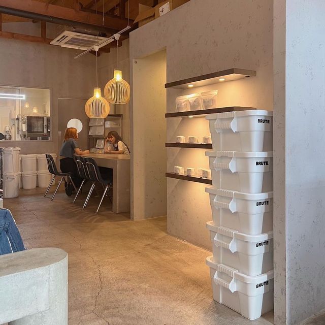 「Ourlog Coffee」：市中心咖啡店，咖啡香氣濃鬱