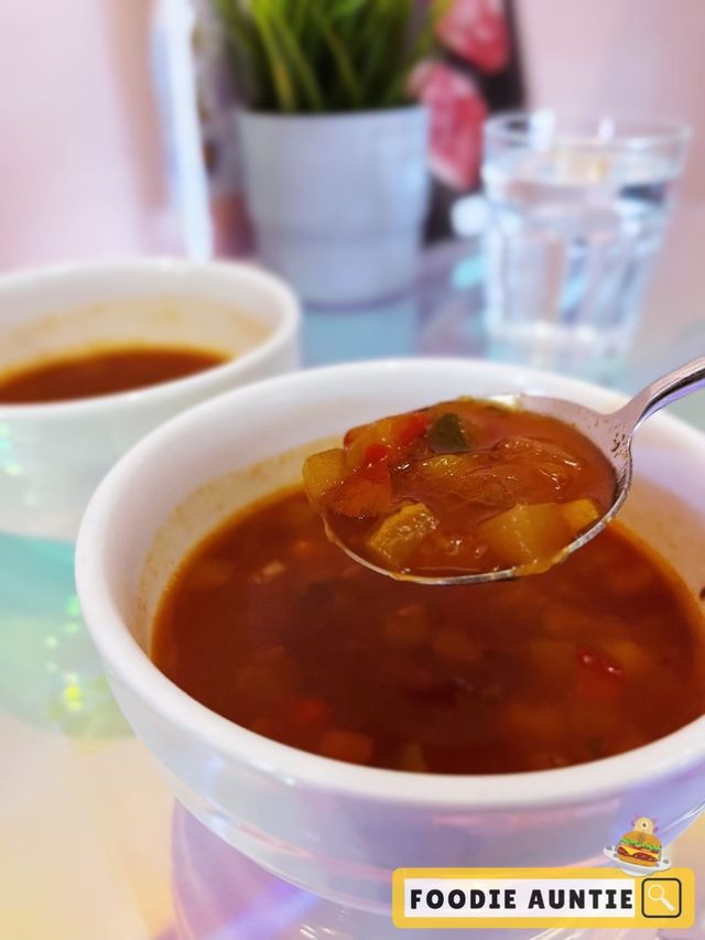 👽 食神大媽《佐敦｜名乎其實用HEART經營嘅西餐廳》