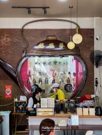 🫖🍸 Three tea pots ร้านชาเมนูเยอะที่เยาวราช