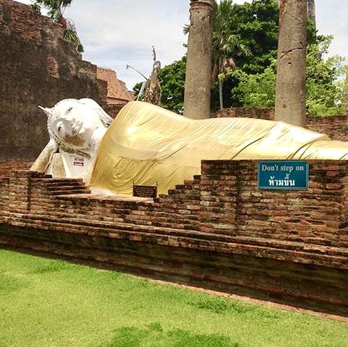 🌟Wat Yai Chai Mongkol: A Gateway to History and Serenity 