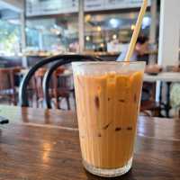 Thong Smith Ari: Thai Boat Noodle