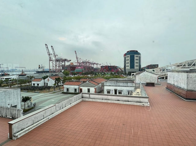 【高雄】紅毛港文化園區：360度旋轉餐廳，天空步道，充滿歷史和文化的特色景點！