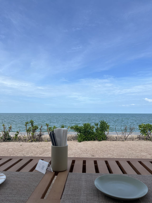 CASA MARE Beachfront Restaurant & Lounge หัวหิน 