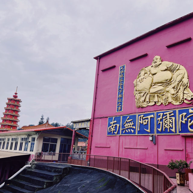 Ten Thousand Buddhas Monastery