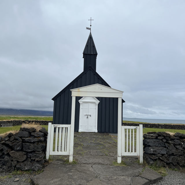 Budir Black Church