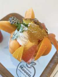 【福岡カフェ】フルーツ屋さんの旬のフルーツパフェが食べられるお店🍓🍑🍈