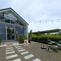 little house café and playground