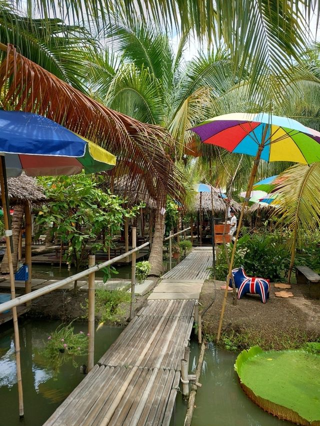 O2 Kaffee&Bistro คาเฟ่ในสวนมะพร้าว@สามพราน