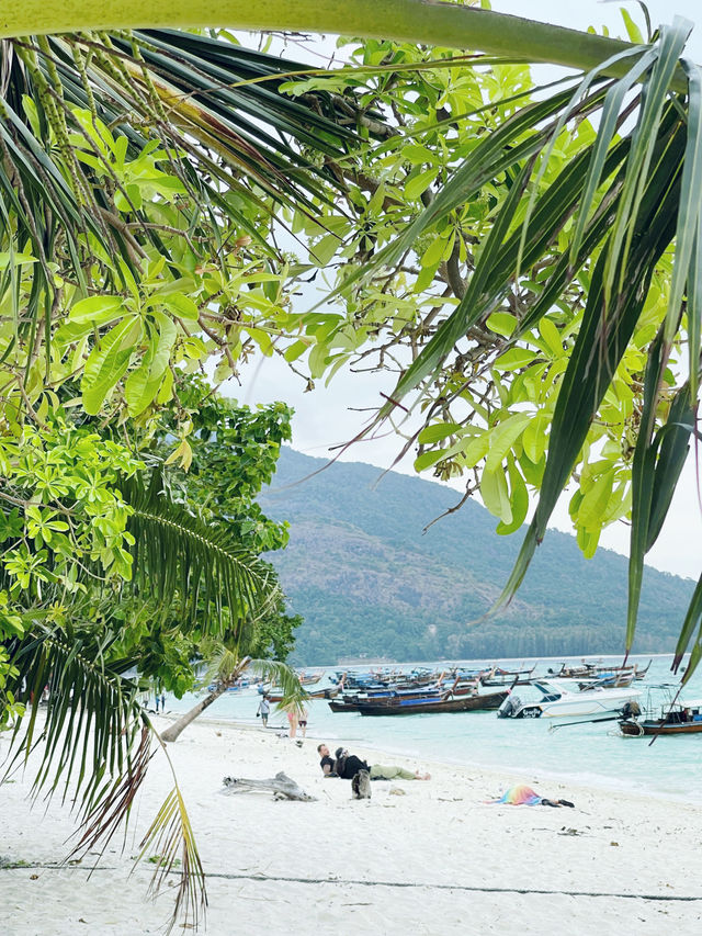 Sunrise beach koh lipe