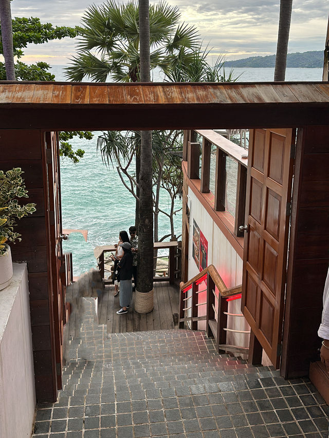 The Commune | Resto Bar
