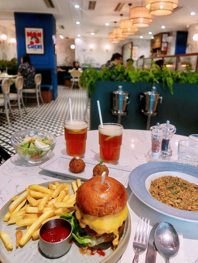 香港CP值高的巴黎小酒館