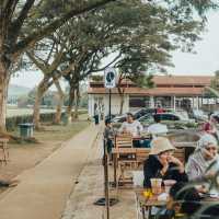 Ekues Cabin Cafe
