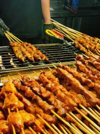 Famous BBQ : RONG SHU YUAN ZHONGSHAN ROAD