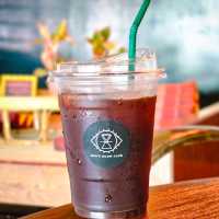 Bas's Room Cafe