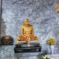สักการะหลวงพ่อสุโขและพระพุทธรูปศิลา ที่วัดหนังฯ