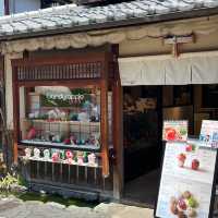 Candy Apple ร้านแอปเปิ้ลเคลือบน้ำตาล เกียวโต