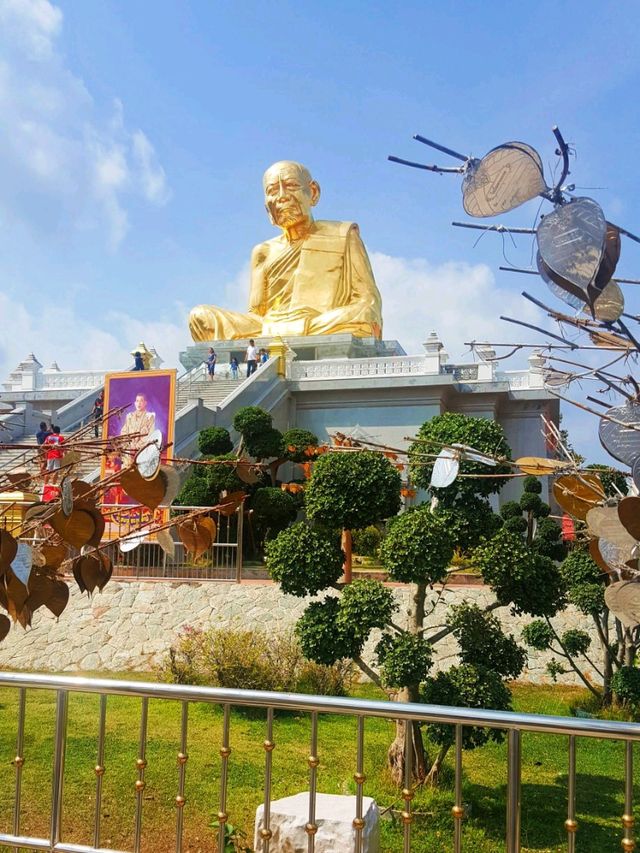 หลวงปู่ทิม วัดละหารไร่ จ.ระยอง