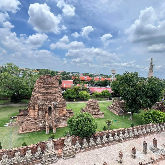 ชมเมืองเก่าอุทยานประวัติศาสตร์พระนครศรีอยุธยา