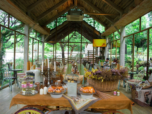 เที่ยวฟาร์มแกะ&คาเฟ่ ราชบุรี