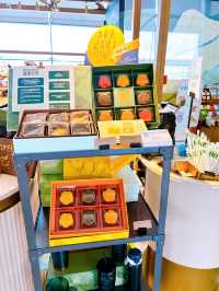 What To Buy at Shanghai Hongqiao Railway Station 