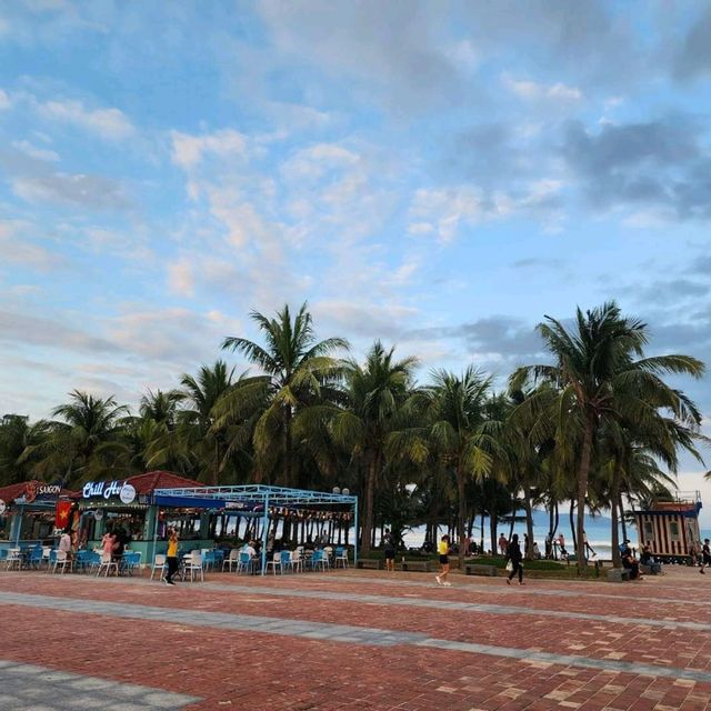 หาดหมีเคว ดานัง
