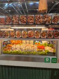 UD Town Food Center, Offers Wide Range of Local Thai Food