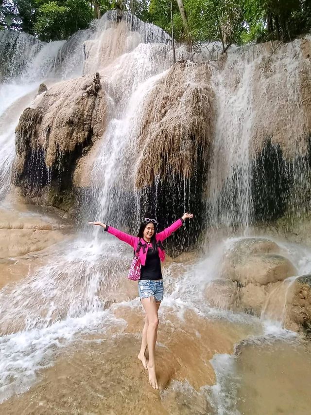 น้ำตกไทรโยคน้อย จ.กาญจนบุรี