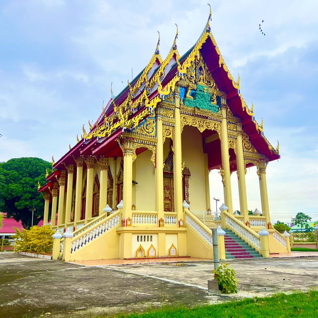กุฏิไม้โบราณ วัดพานทอง