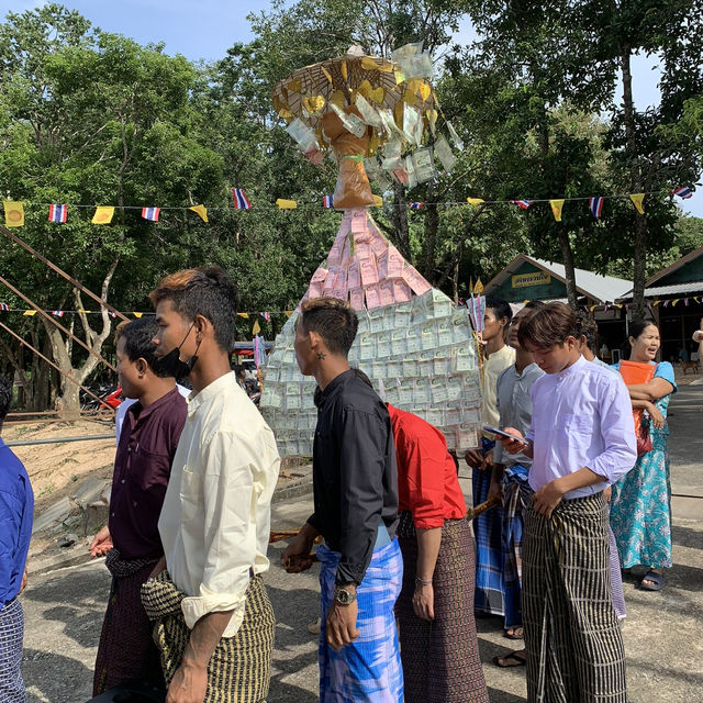 วัดเขาเจริญสุข ตำบลเขาหินซ้อน 