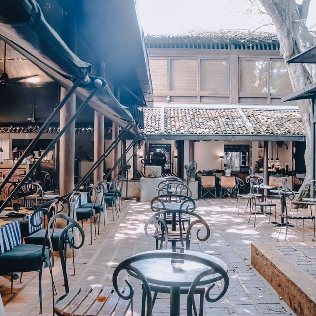 探索與美食的融合：Paradise Road The Gallery Cafe 