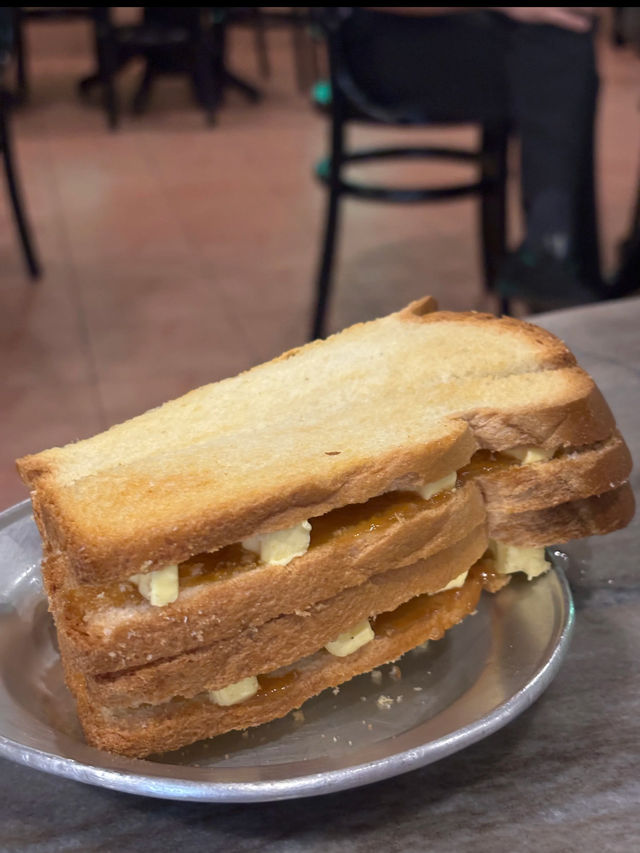 Ipoh Chang Jiang White Coffee (长江白咖啡): A Taste of Tradition 