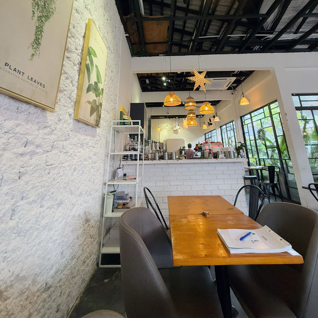 A Hidden Gem in Johor Bahru: Fifty Trees Cafe 🇲🇾