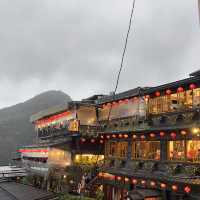เดินเล่นตลาดเก่า ที่จิ่วเฟิน