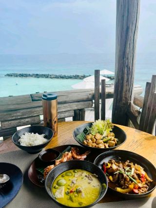Love Over the Lagoon: Your Dream Escape to JW Marriott Maldives