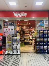 【渋谷】VILLAGE VANGUARD - あらゆるキャラクターが揃う！あれもこれも欲しくなっちゃいます！！-