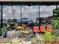 Cafe 33