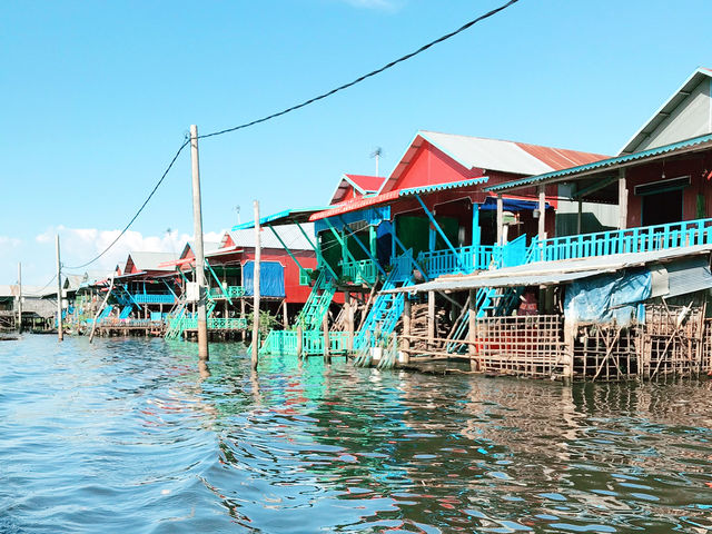 Exploring Kampong Phluk: A Boat Ride into the Floating Life
