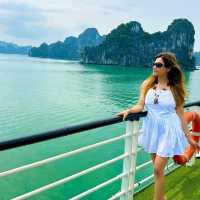 🚢 Halong Bay Cruise  Holiday– A Magical Voyage in Vietnam! 🇻🇳✨