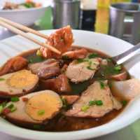 👍 ก๋วยจั๊บร้านเจ๊แหม่ม