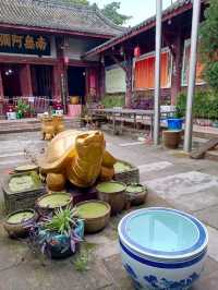 Zhenjiang Temple: An Ancient Waterfront Sanctuary
