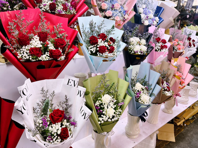ตลาดดอกไม้ปากคลองตลาดใหม่