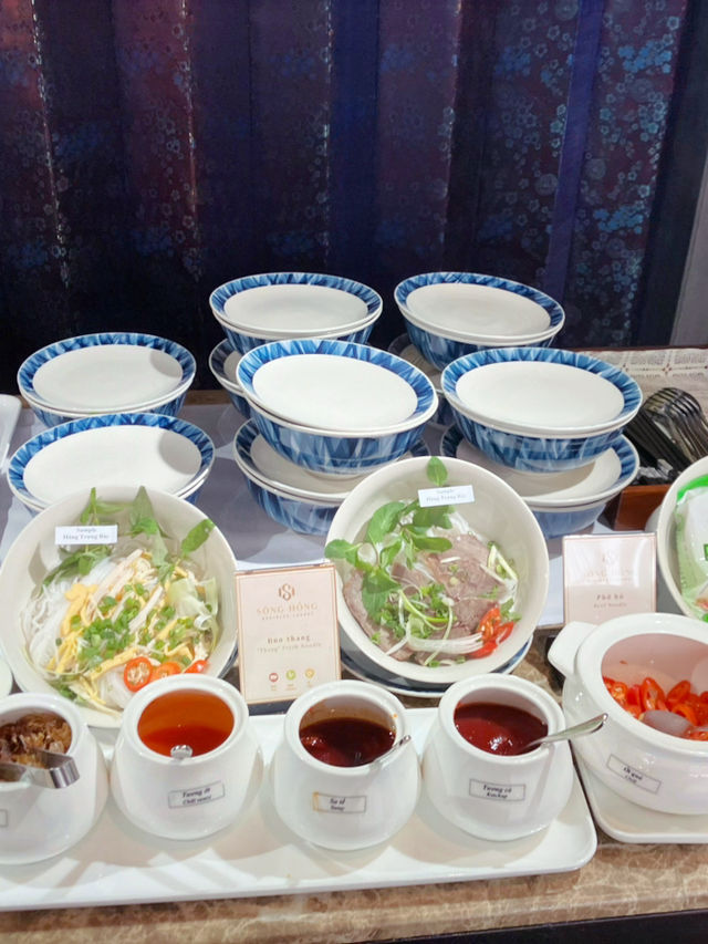 越南🇻🇳河內機場貴賓室  食物豐盛美味選擇多樣